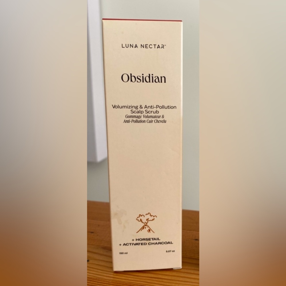 LUNA NECTAR Obsidian Volumizing &Anti-Pollution Scalp Scrub